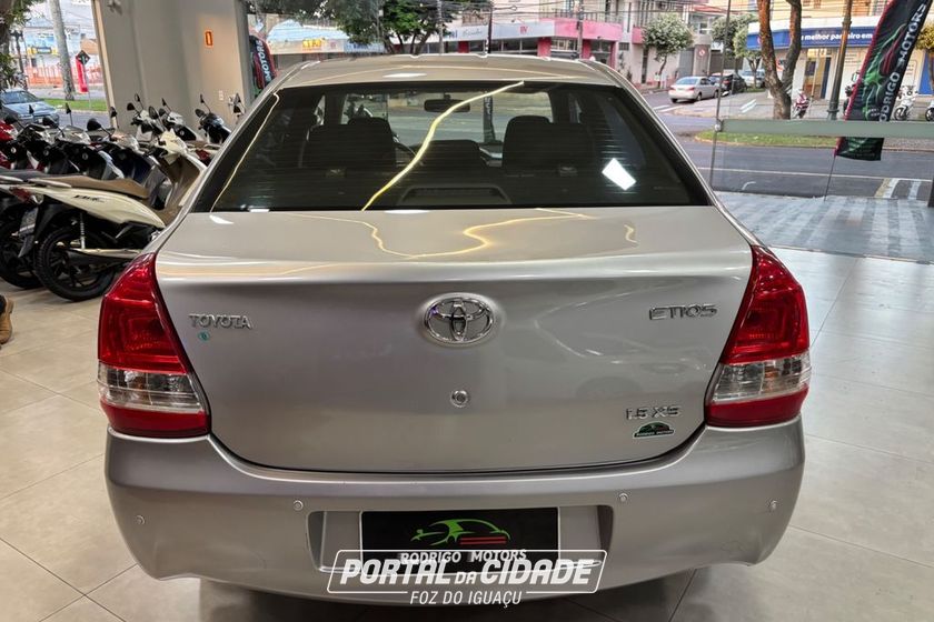 Toyota ETIOS