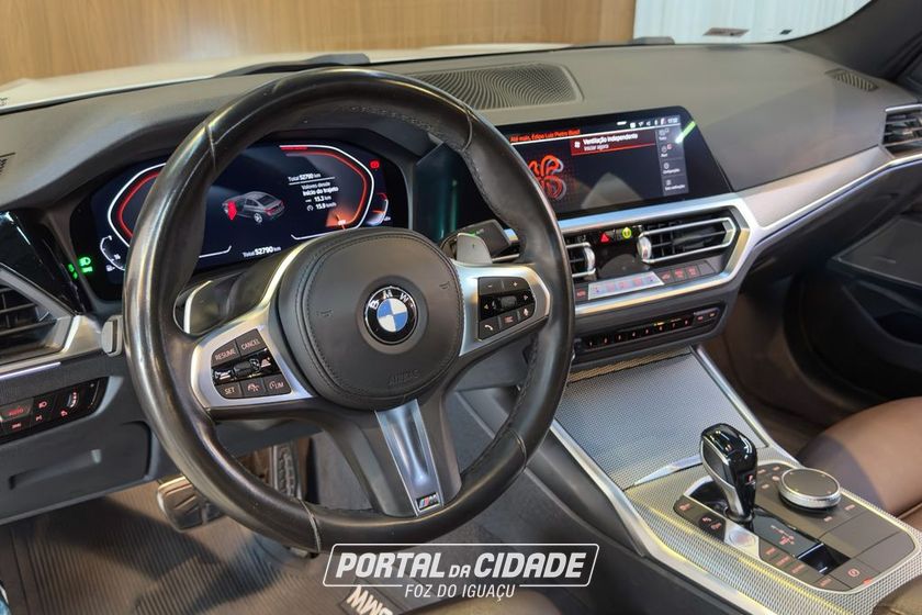 BMW 320iA