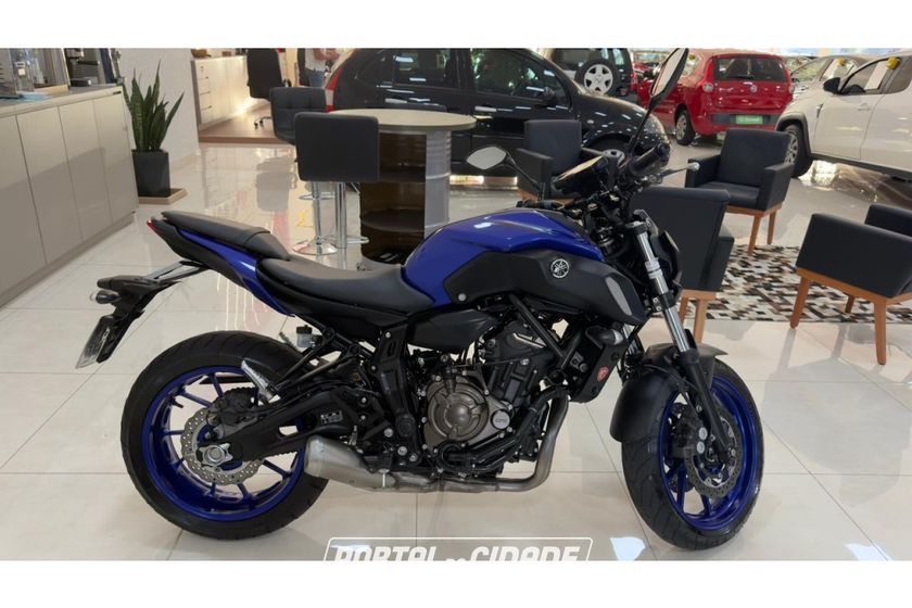 YAMAHA MT-07/MT-07