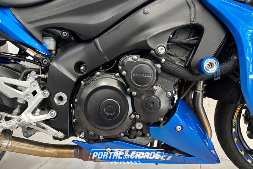 SUZUKI GSX-S