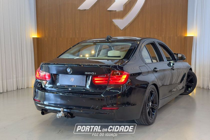 BMW 320iA