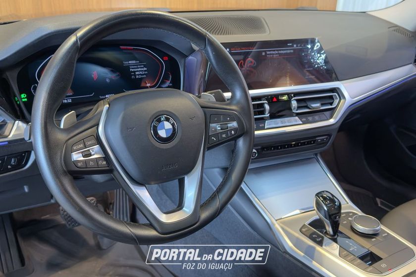 BMW 320iA