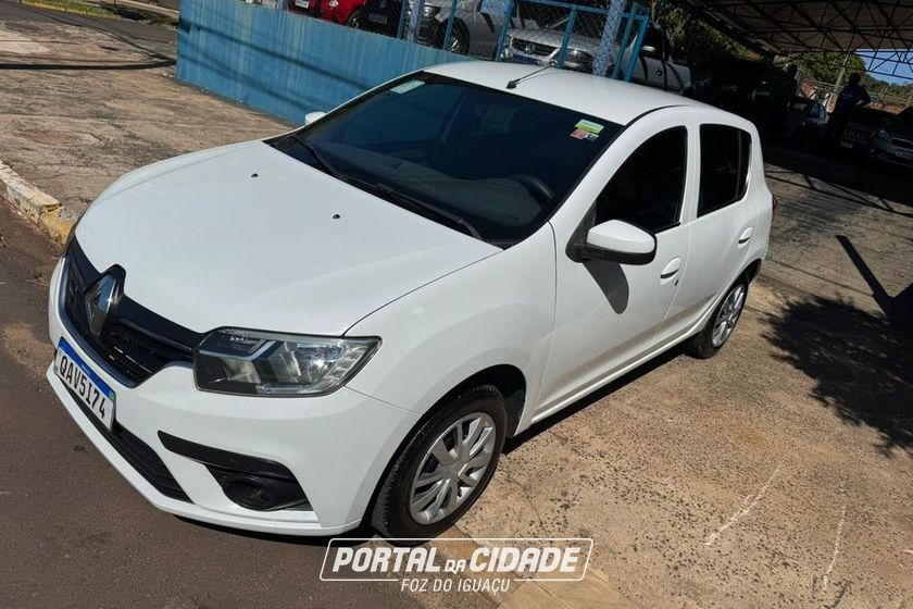 Renault SANDERO