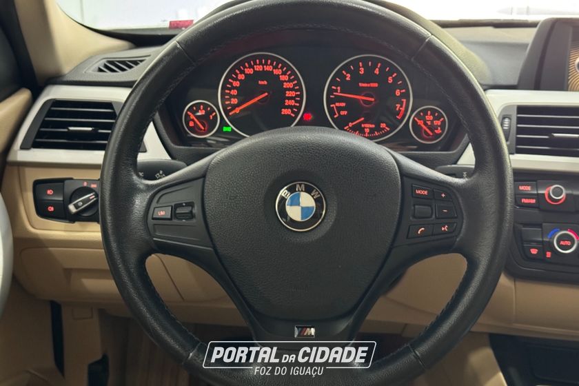 BMW 320iA