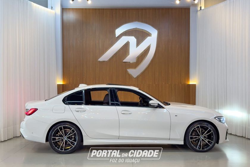 BMW 320iA