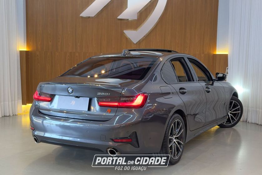 BMW 320iA