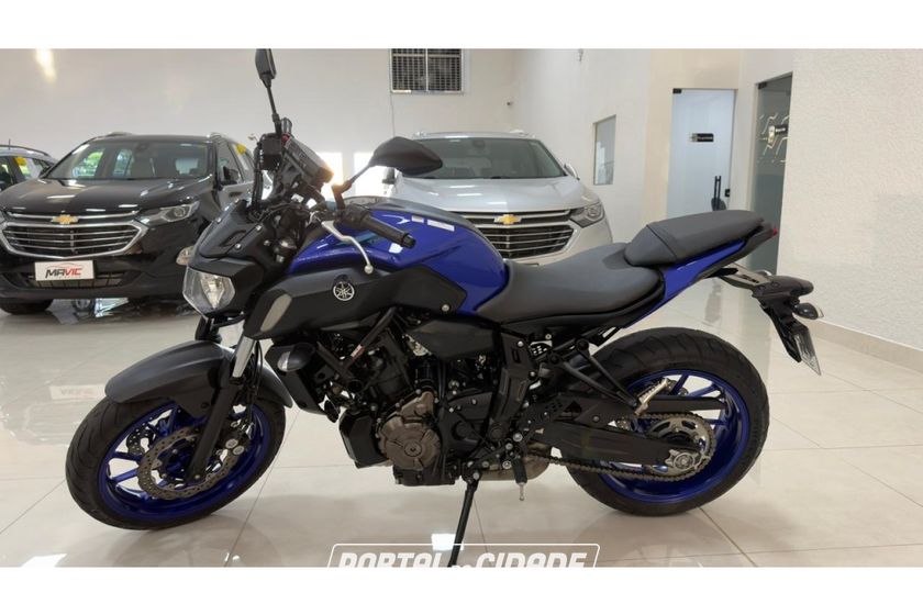 YAMAHA MT-07/MT-07