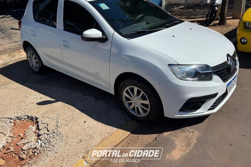 Renault SANDERO