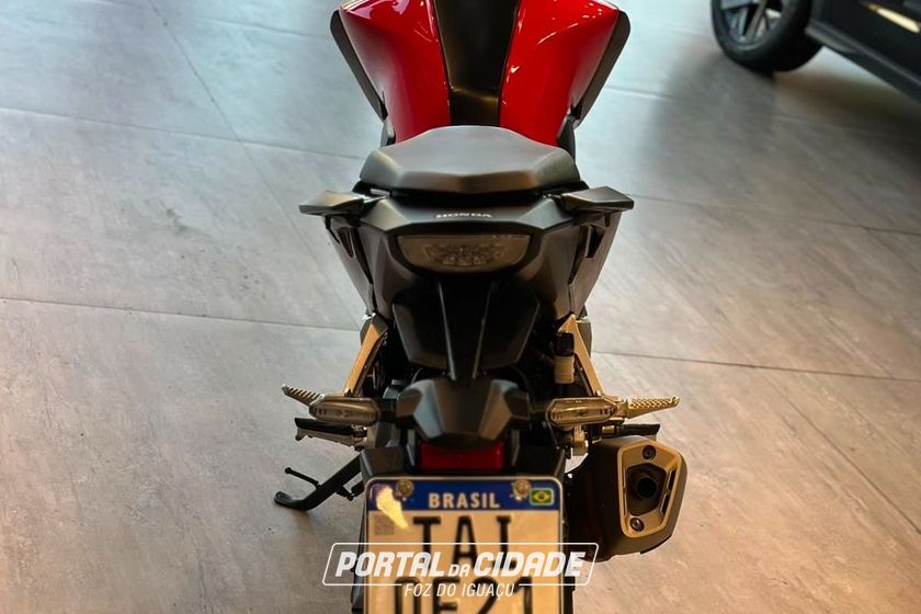 HONDA CB
