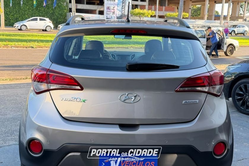 Hyundai HB20X