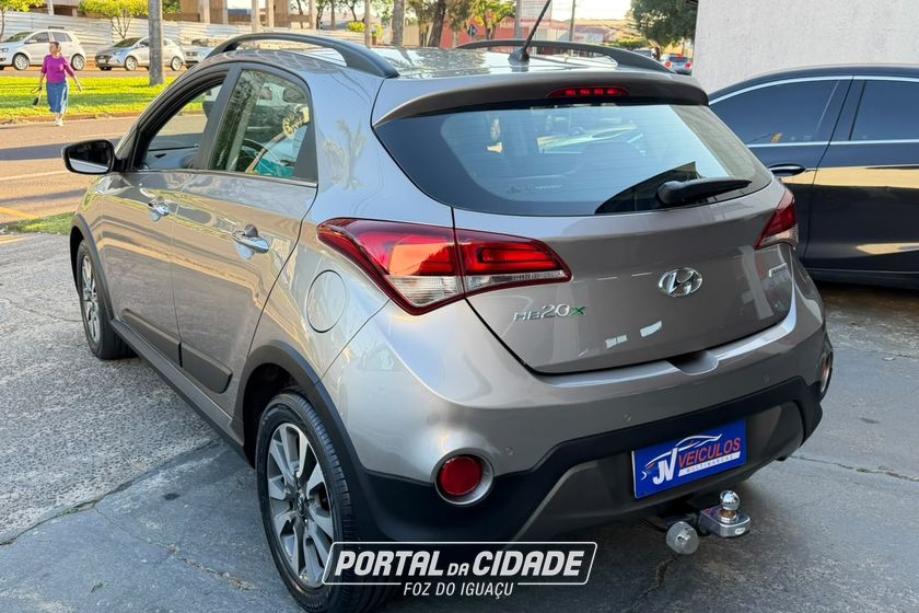 Hyundai HB20X