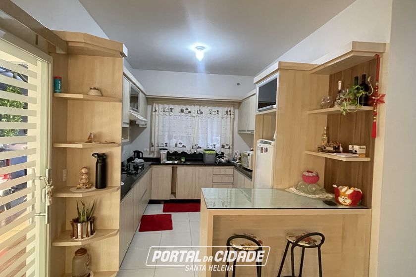 Casa &agrave; venda - 180m&sup2; - Centro