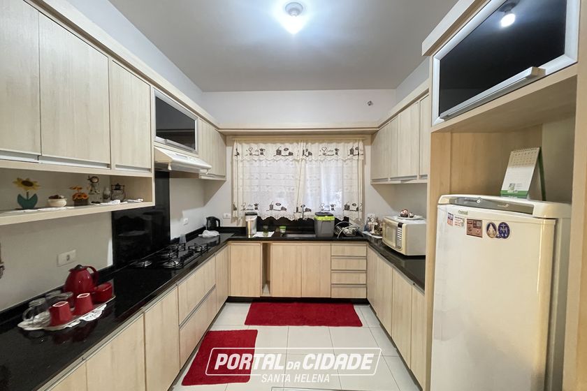 Casa &agrave; venda - 180m&sup2; - Centro