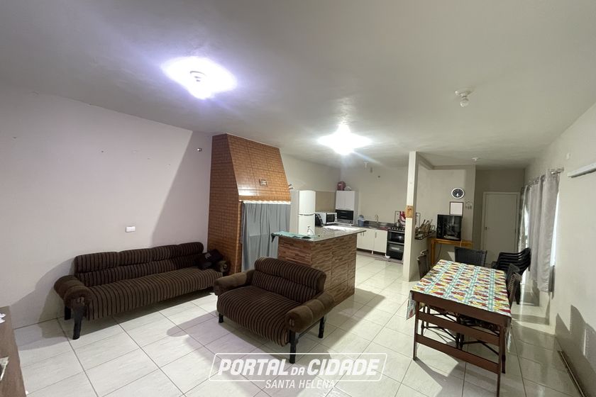 Casa &agrave; venda - 180m&sup2; - Centro