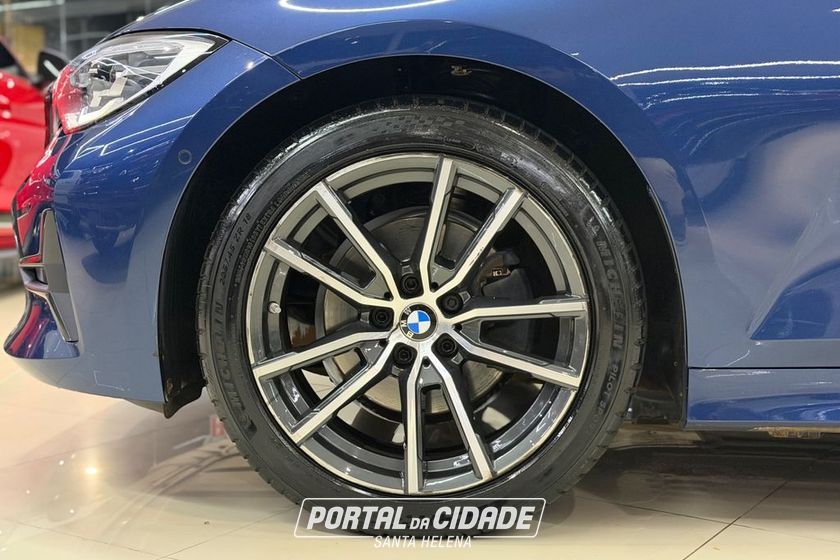 BMW 320iA