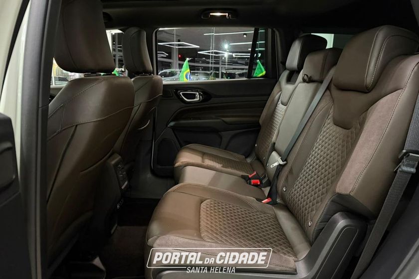 Jeep Commander