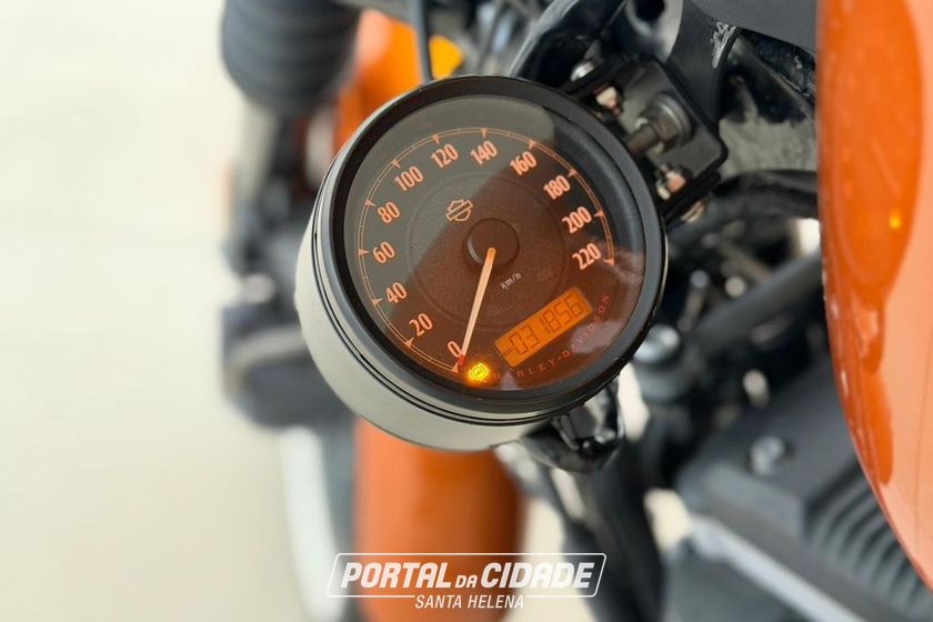 HARLEY-DAVIDSON XL