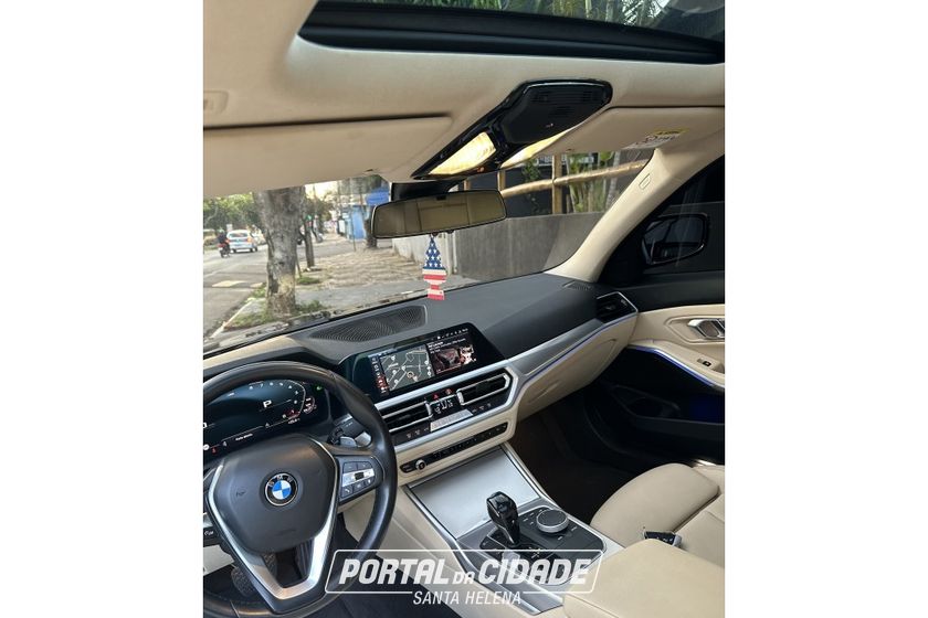 BMW 320iA