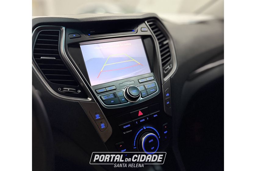 Hyundai Santa