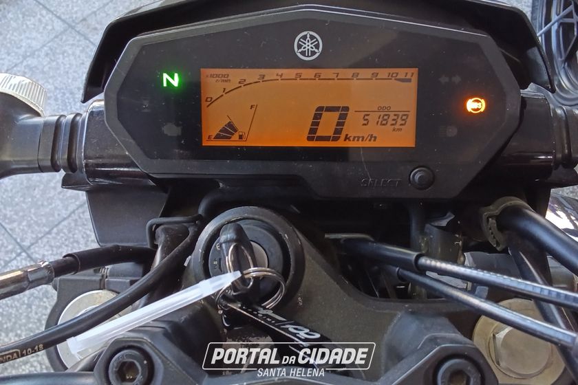 YAMAHA FZ25