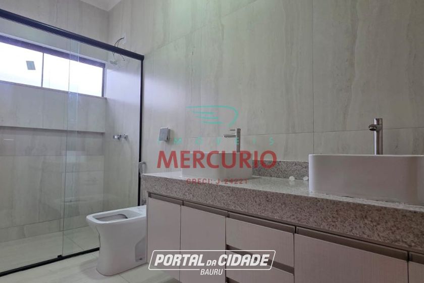 Casa &agrave; venda - 200m&sup2; - Morada Do Sol