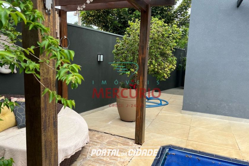 Casa &agrave; venda - 248m&sup2; - Condom&iacute;nio Vale Florido 2
