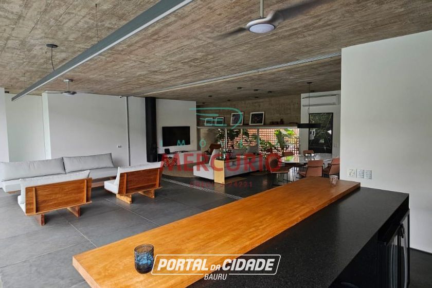 Casa &agrave; venda - 316m&sup2; - Jardim Shangri-L&aacute;