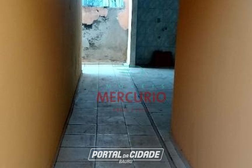 Casa &agrave; venda - 242m&sup2; - Vila Cardia