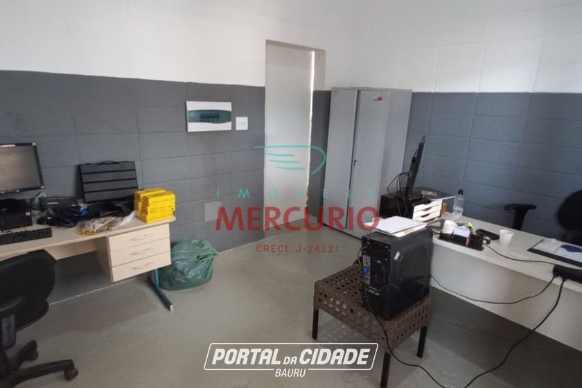 Sal&atilde;o Comercial &agrave; venda - 150m&sup2; - Jardim da Grama