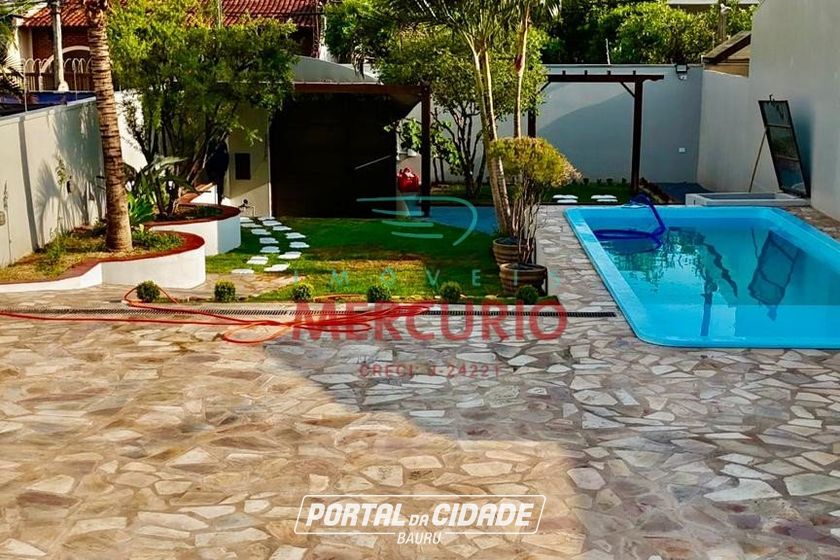 Casa &agrave; venda - 300m&sup2; - Vila Souto