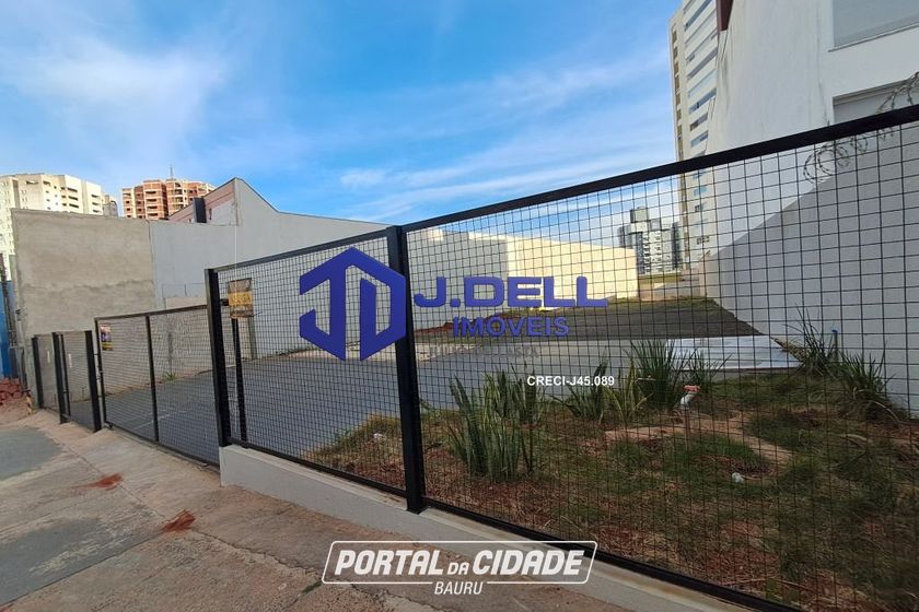 Terreno &agrave; venda - 700m&sup2; - Aviacao