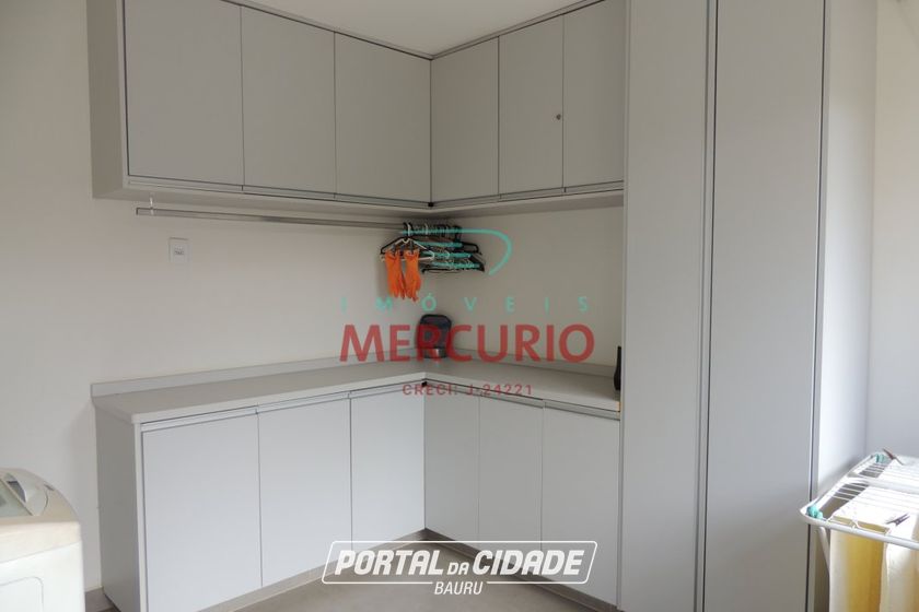 Casa &agrave; venda - 296m&sup2; - Jardim Terra Branca