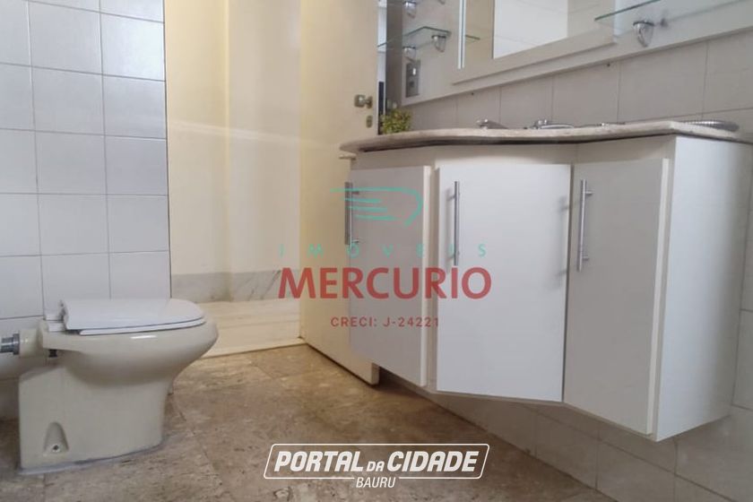 Apartamento &agrave; venda - 220m&sup2; - Centro