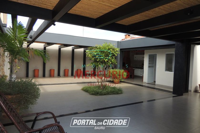 Casa &agrave; venda - 296m&sup2; - Jardim Terra Branca