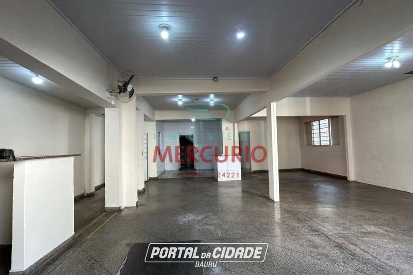 Sal&atilde;o Comercial para alugar - 135m&sup2; - Vila Mesquita