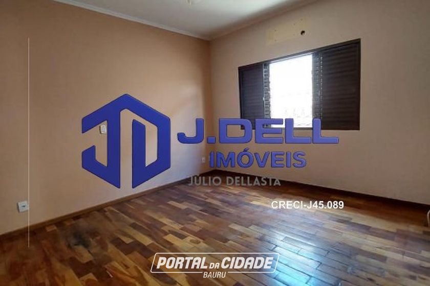 Casa &agrave; venda - 240m&sup2; - Jardim Terra Branca