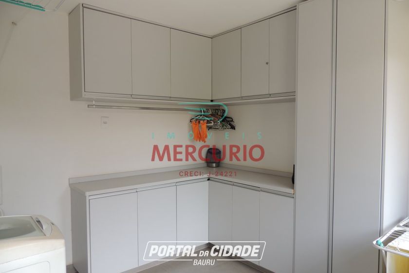 Casa &agrave; venda - 296m&sup2; - Jardim Terra Branca