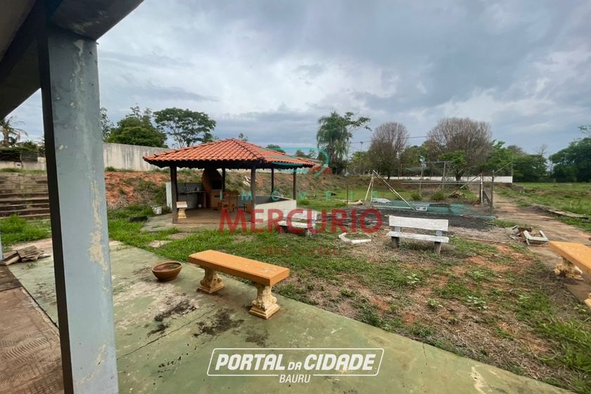 Ch&aacute;cara &agrave; venda - 827m&sup2; - Ch&aacute;caras Piratininga