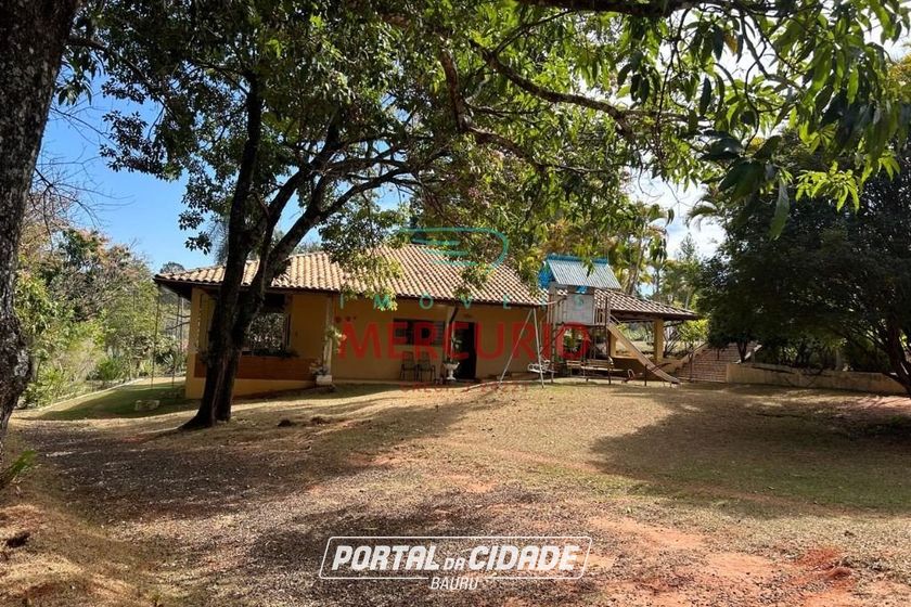 Ch&aacute;cara &agrave; venda - 719m&sup2; - Ch&aacute;caras Bauruenses
