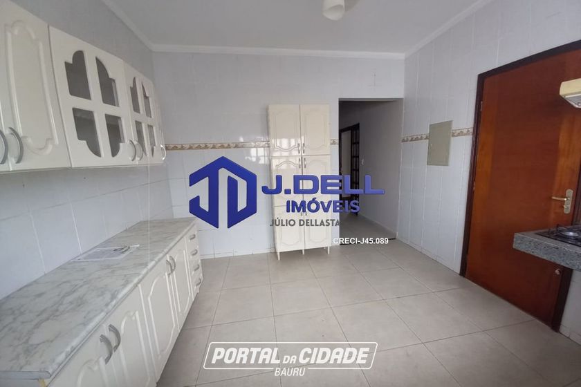 Casa &agrave; venda - 200m&sup2; - Vila Camargo