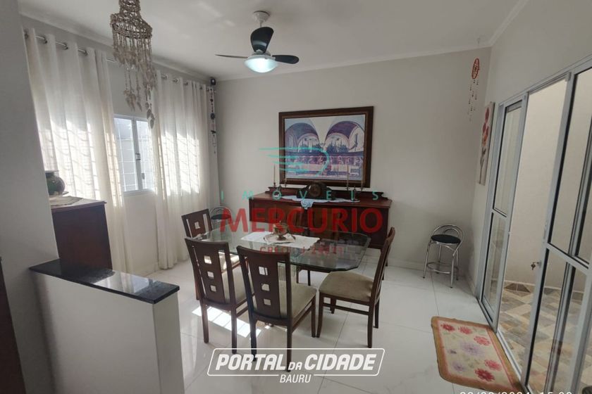 Casa &agrave; venda - 296m&sup2; - Jardim Terra Branca