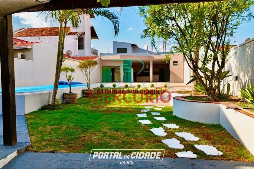 Casa &agrave; venda - 300m&sup2; - Vila Souto