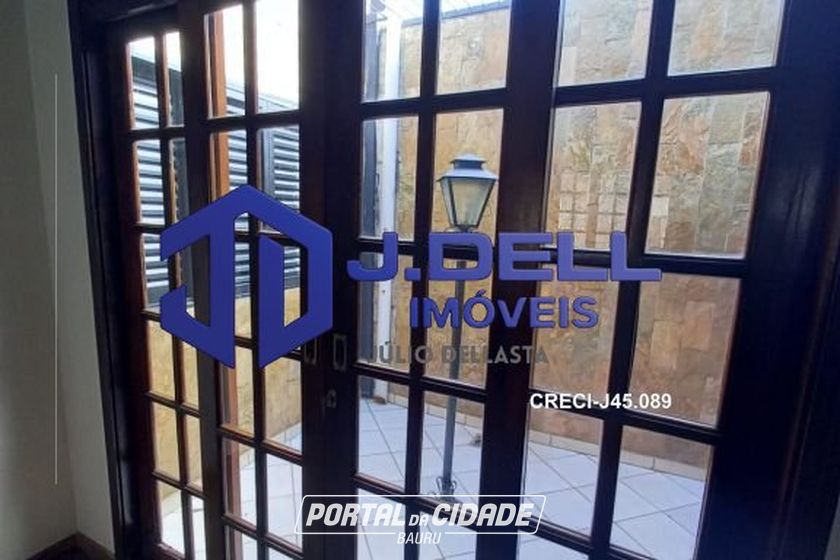 Casa &agrave; venda - 200m&sup2; - Vila Camargo