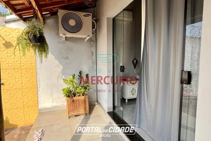 Ch&aacute;cara &agrave; venda - 250m&sup2; - Vale do Igap&oacute;