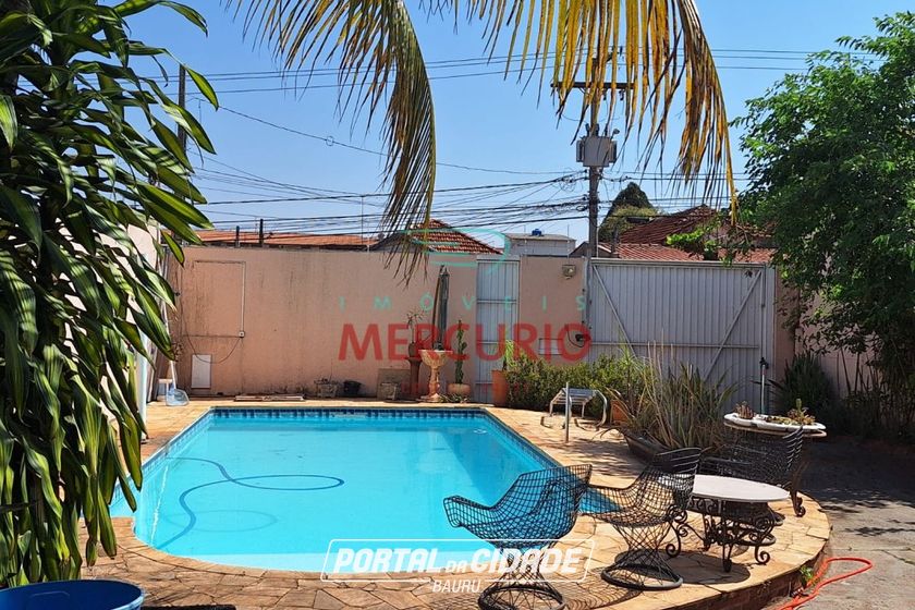 Casa &agrave; venda - 375m&sup2; - Vila Nova Santa Clara