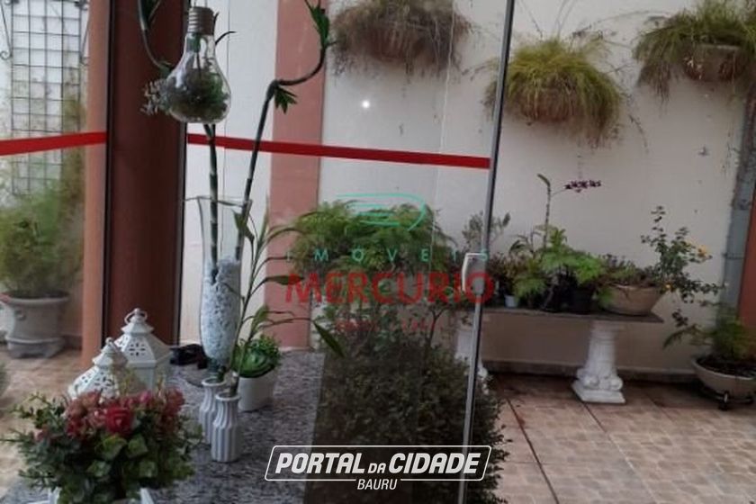Casa &agrave; venda - 259m&sup2; - Jardim Estoril IV