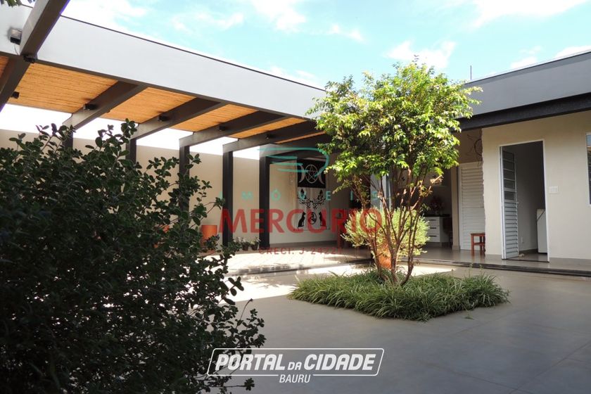 Casa &agrave; venda - 296m&sup2; - Jardim Terra Branca