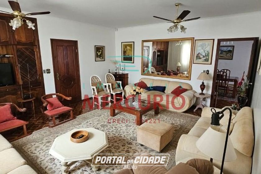 Casa &agrave; venda - 370m&sup2; - Jardim Brasil