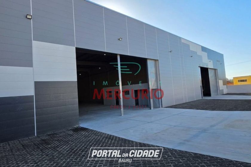 Sal&atilde;o Comercial para alugar - 660m&sup2; - Vila Cardia