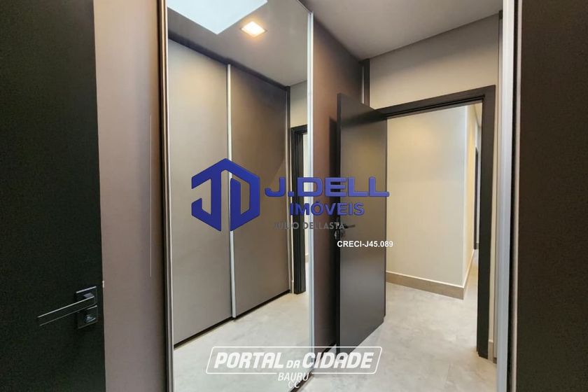 Casa &agrave; venda - 300m&sup2; - Residencial Villa de Le&oacute;n